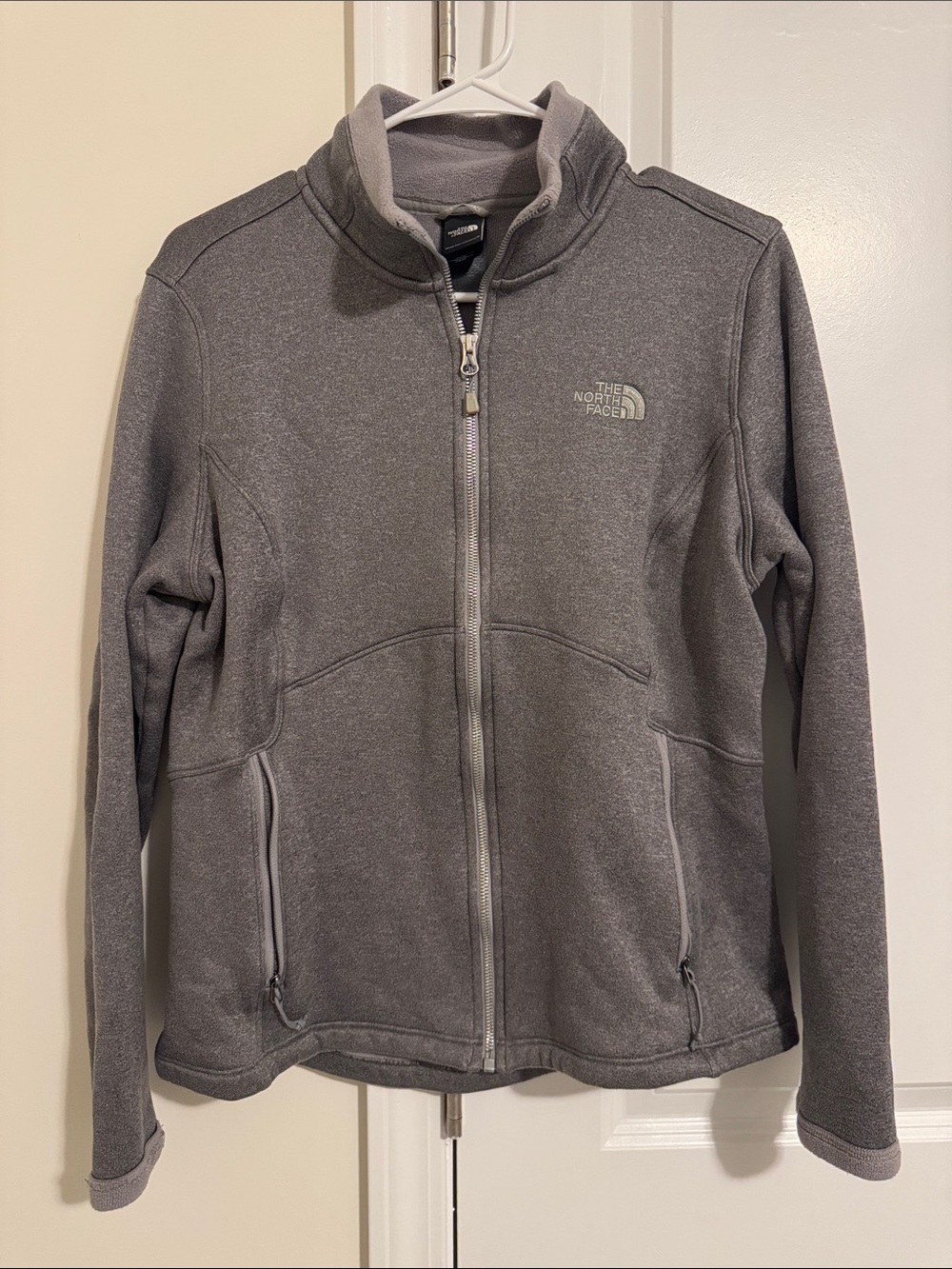 The North Face Women's Gray Full-Zip Fleece Jacket with Pockets